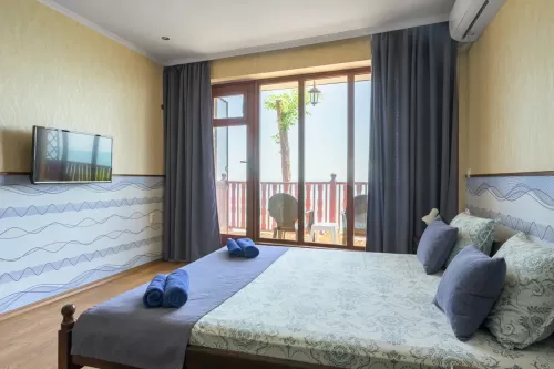 morski-briag-quadruple-room-sea-view