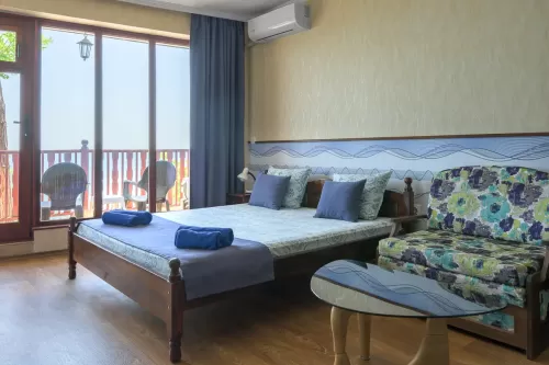 morski-briag-quadruple-room-tv-ac
